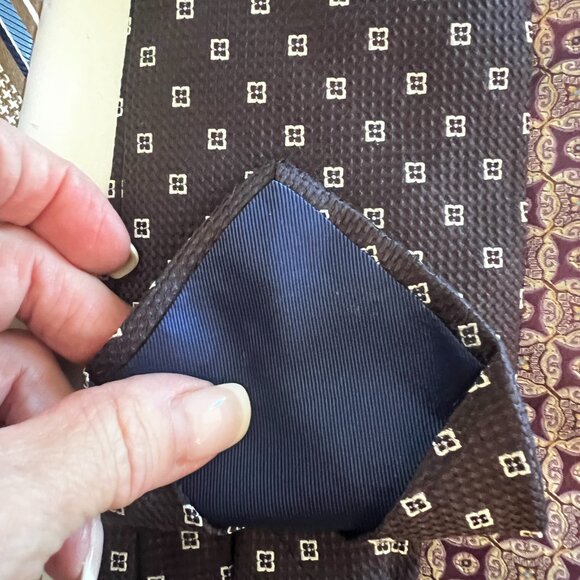 Silk Ties - 67 in Set of 4 & 68 In set of 2 - Picture 4 of 9